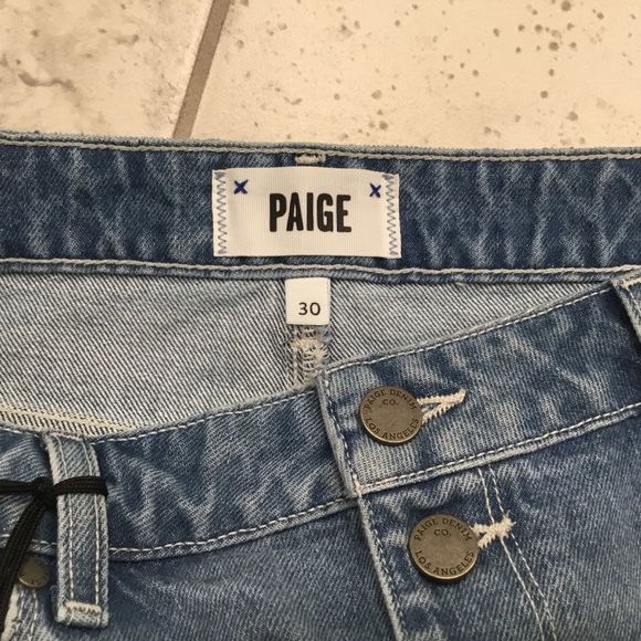 PAIGE DENIM| Margot Short w/ Exposed Button Fly - Picture 9 of 10